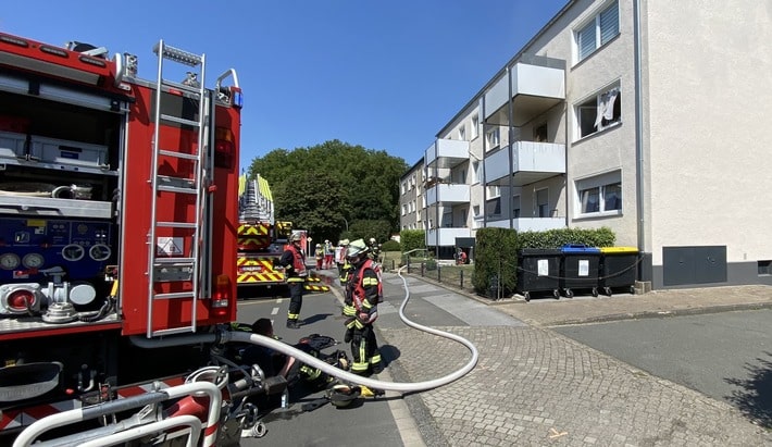 FW DO Zimmerbrand In Einem Mehrfamilienhaus