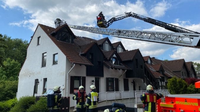 Fw Mh Dachstuhlbrand Im Rumbachtal Keine Verletzten