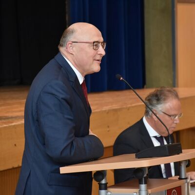 Als stellvertretender Vorsitzender des Kreistags 