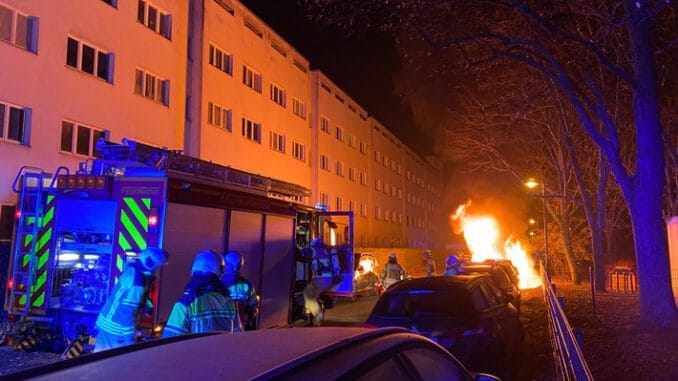 FW Dresden: Informationen zum Einsatzgeschehen der Feuerwehr Dresden vom 10. November 2021