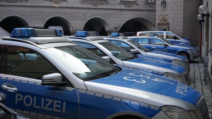 POL-F: 220320 - 0302 Frankfurt-Griesheim: Auseinandersetzung zwischen mehreren ...