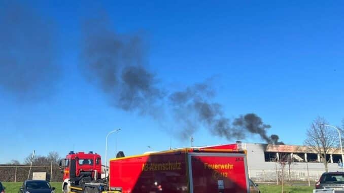 FW Kreis Soest: +++ Folgemeldung +++ Großbrand in Werl