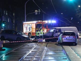 FW Dresden: Informationen zum Einsatzgeschehen der Feuerwehr Dresden vom 27. März 2023