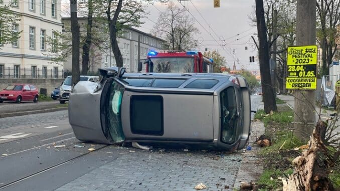 FW Dresden: Informationen zum Einsatzgeschehen der Feuerwehr Dresden vom 25. April 2023