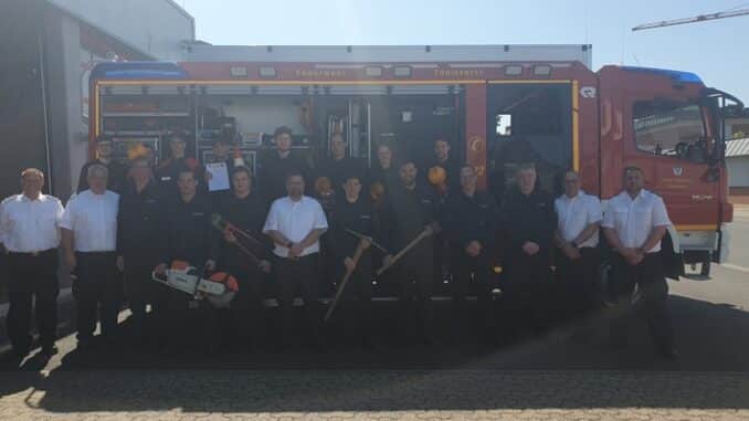 FW Tönisvorst: Neu ausgebildete Einsatzkräfte für die Feuerwehr Tönisvorst