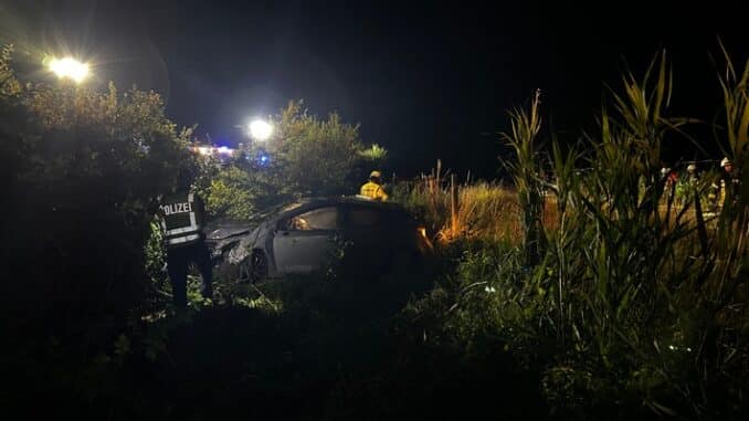 FW-ROW: Personensuche nach Verkehrsunfall