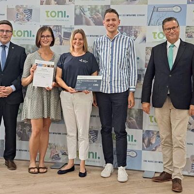 Platz 7, Lernhaus Ahorn - Lernhaus-Nachrichten-Team