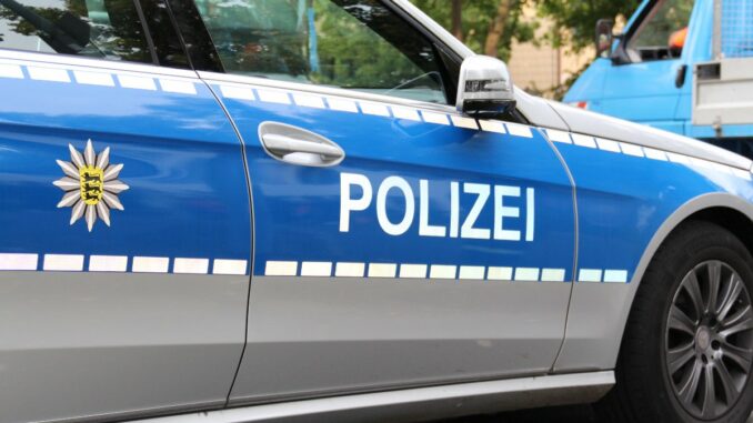 POL-NMS: 250219-1-pdnms Zeugenaufruf nach Unfallflucht in Neumünster - Geparkter ...