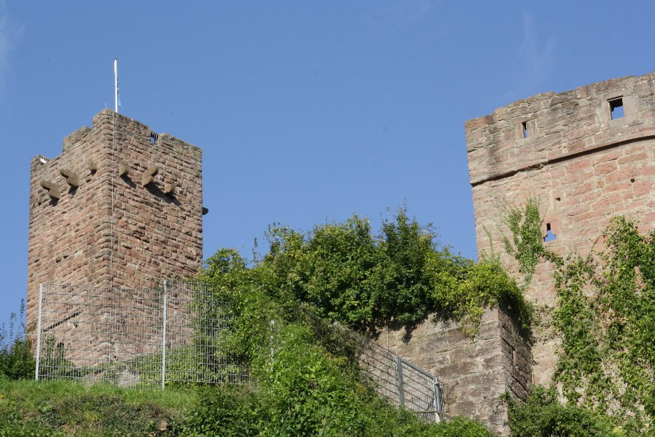Burg Wertheim Wachturm by RayMedia.de