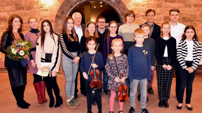 1549662380_281_Stadtverwaltung-Wertheim-Stadt-ehrt-„Jugend-musiziert“-Preisträger.jpg