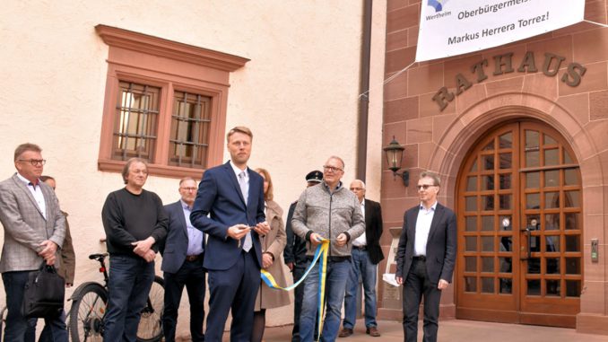 Stadtverwaltung-Wertheim-Freundliche-Begrüßung-für-den-neuen-OB.jpg