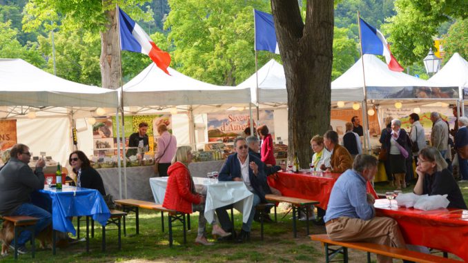 Stadtverwaltung-Wertheim-Gaumenkitzel-auf-dem-Französischen-Markt.jpg