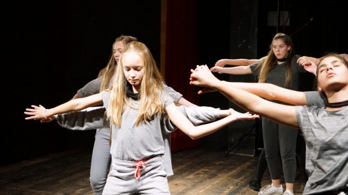 Stadtverwaltung-Wertheim-Junge-Tänzer-bringen-Musical-auf-die-Burgbühne.JPG