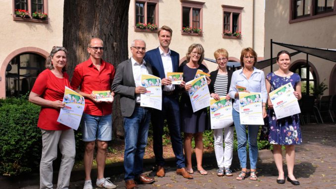 Stadtverwaltung-Wertheim-Neuer-Familienwegweiser-so-umfangreich-wie-nie.jpg