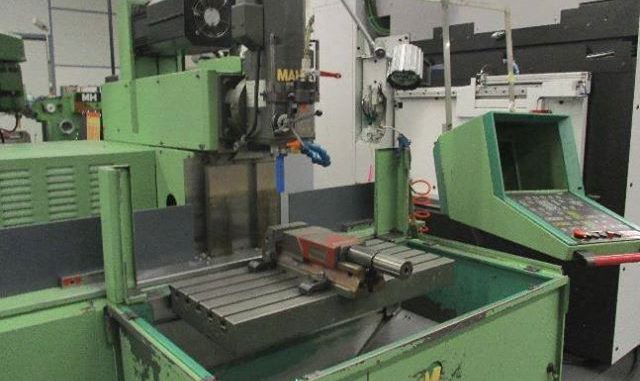 Santos Werkzeugmaschinen UG - CNC Fräsmaschine - Fabrikat- Maho - Baujahr 1990 - Bild 2