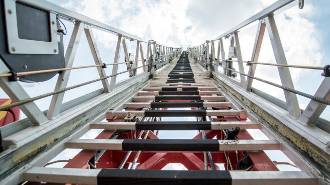 Fire Turntable Ladder Fire Truck 