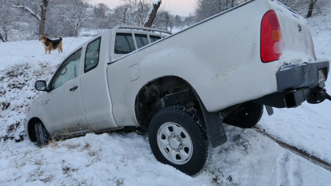 Auto Accident Winter Snow Smooth 