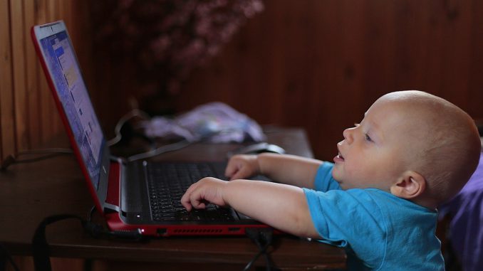 Kid Notebook Computer Learns Kid Notebook Computer Learns