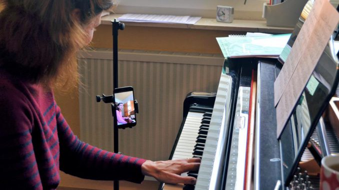 Stadtverwaltung-Wertheim-Die-Musikschule-hat-zu-der-Unterricht-geht.jpg