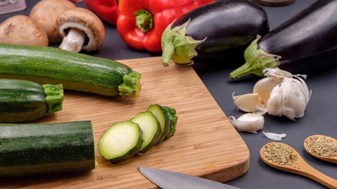 Vegetables Vegan Vegetarian  - Bru-nO / Pixabay