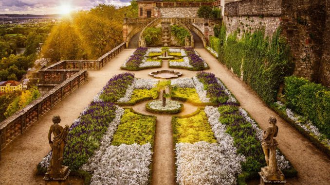 Garden Baroque Architecture  - Tama66 / Pixabay