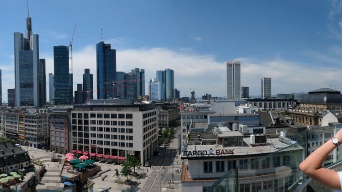 Skyline Frankfurt Ffm Houses Skyline Frankfurt Ffm Houses - moritz320 / Pixabay
