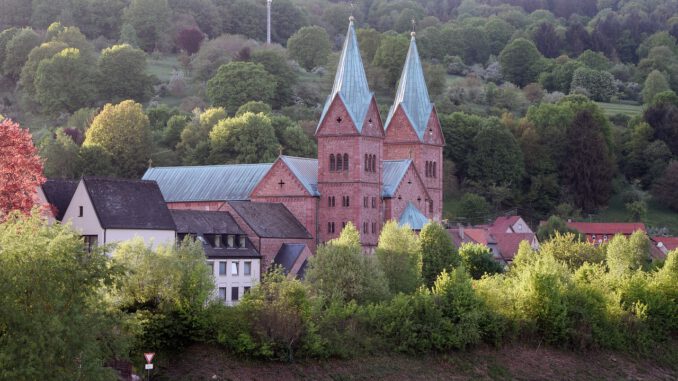 Church Monastery Church Steeple  - aixklusiv / Pixabay