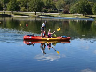 Colorful Boaters Kids Boat - leoleobobeo / Pixabay