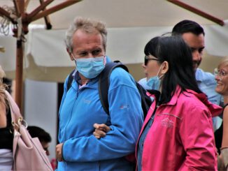 Couple Face Mask Mask Protection  - pasja1000 / Pixabay