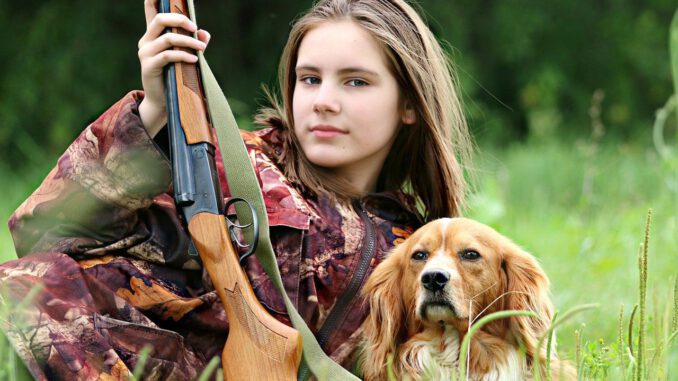 Hunter Girl Dog Hunting Rifle Gun Hunter Girl Dog Hunting Rifle Gun - klimkin / Pixabay