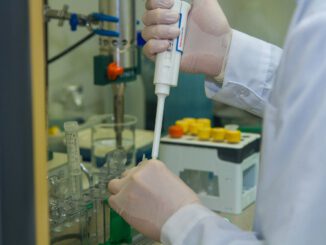 Science Scientist Laboratory  - trank / Pixabay