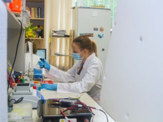 Science Scientist Laboratory  - trank / Pixabay