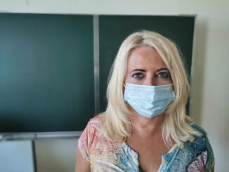 Teacher Mask Woman Face Mask  - Alexandra_Koch / Pixabay