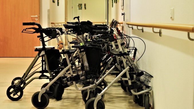 Rollators Rollator Movement  - Carola68 / Pixabay