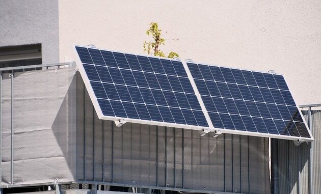 Schritt für Schritt zum Steckersolar-Gerät