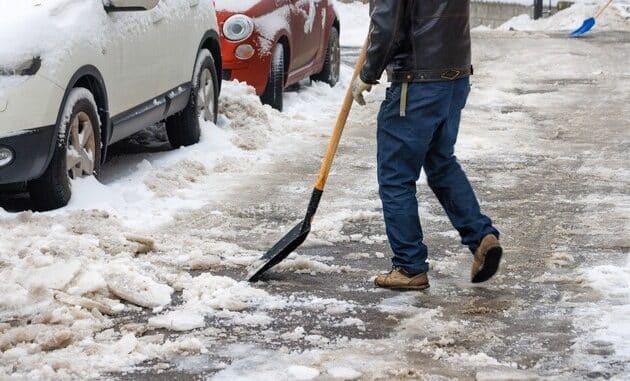 Wer hat welche Pflichten bei Eis und Schnee?