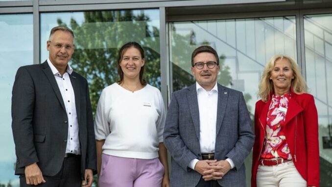 Zwischen Wirtschaftswachstum und Fachkräftemangel - Landrat Christoph Schauder im Dialog mit Systemair in Boxberg