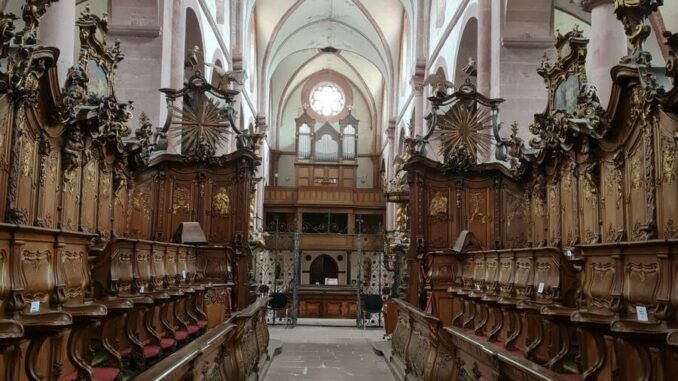 Heilige Messe mit gregorianischem Choral in Bronnbach