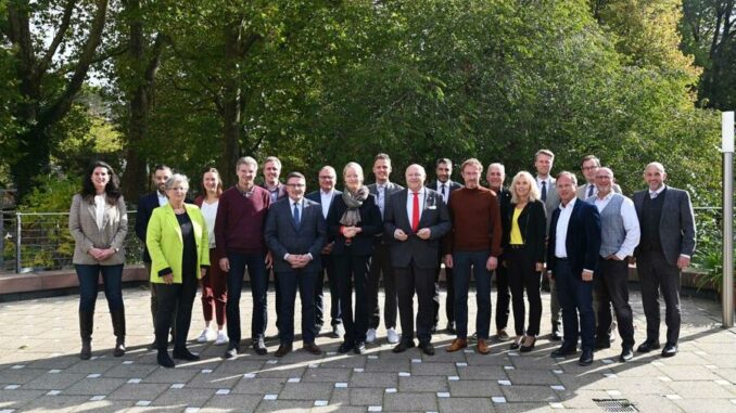 Umweltministerin Thekla Walker besucht den Landkreis der Energiewende