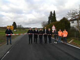 L 513 bei Assamstadt auf 2,4 Kilometern grundhaft saniert und verbreitert