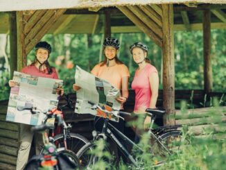 Geballte Informationen zum Radfahren im "Lieblichen Taubertal" - Erlebniskarte zeigt die Tourenvielfalt auf einen Blick