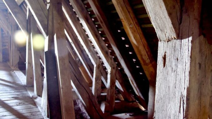 Führung durch den Dachstuhl im Kloster Bronnbach / Main-Tauber-Kreis