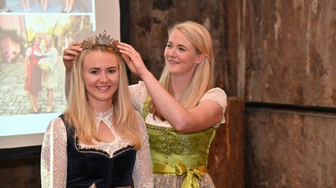 Tourismusverband sucht Taubertäler Weinkönigin - Bewerbungen bis 30. September möglich / Main-Tauber-Kreis