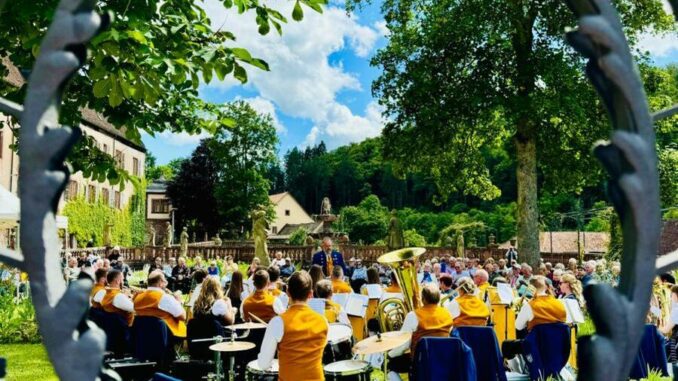 "Blasmusik am Sonntag" auch 2025 wieder im Kloster