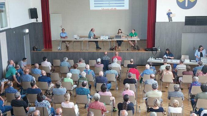 Versammlung im Flurneuordnungsverfahren Wertheim-Sachsenhausen (Wald)