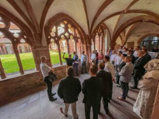 Truppe aus Niederstetten zu Besuch in Bronnbach