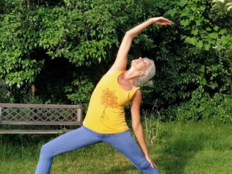 Yoga am Abend - Bewegung und Entspannung im Bronnbacher Saalgarten am 6. Juli