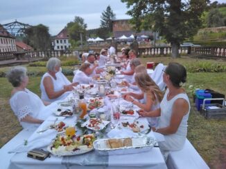 "Diner en blanc" am 27. Juli im Bronnbacher Abteigarten