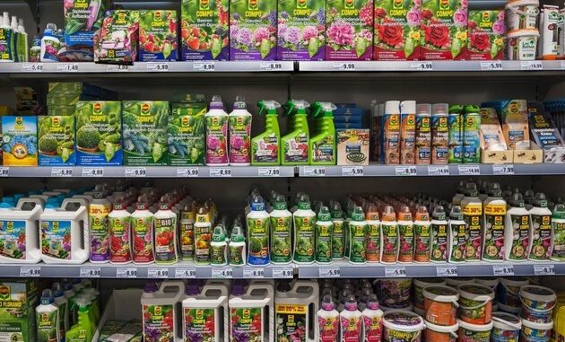 ++ Gefahr aus dem Gartenmarkt: Gift im Regal BUND befragte zwölf große Gartenmärkte ...