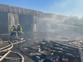 FF Goch: Abschlussmeldung: Großbrand einer Gewerbehalle